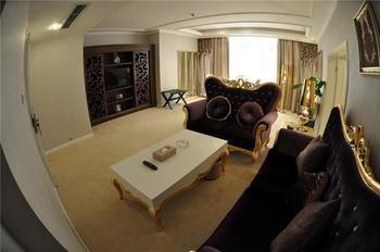 Chongqing Alexander Hotel מראה חיצוני תמונה